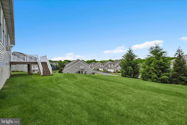 425 WESTBURY DR, Reading, PA 19610