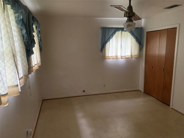 132 Skylark Drive, Azle, TX 76020