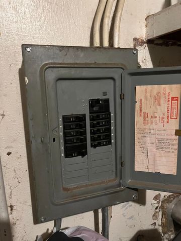 327 N Grand Boulevard, Gary, IN 46403