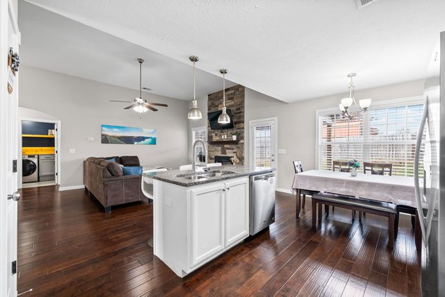 2110 Trophy Trce, Clarksville, TN 37040