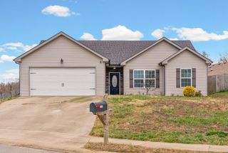 2110 Trophy Trce, Clarksville, TN 37040