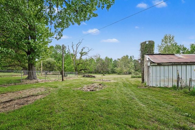 38753 Fisk Lake Road, Waverly Twp, MI 49079