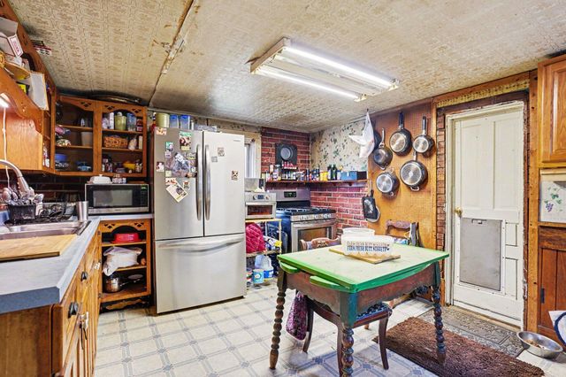 38753 Fisk Lake Road, Waverly Twp, MI 49079