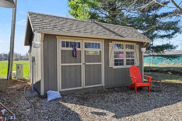 38753 Fisk Lake Road, Waverly Twp, MI 49079