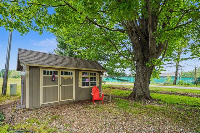 38753 Fisk Lake Road, Waverly Twp, MI 49079