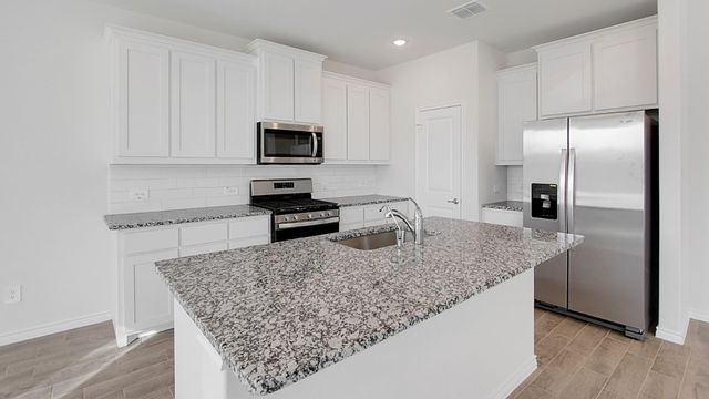 9521 Sage Wood Lane, Oak Point, TX 75068