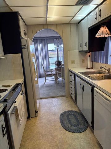 10057 110TH PLACE 243, Largo, FL 33773