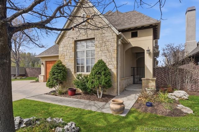 6304 W Utica Street, Broken Arrow, OK 74011