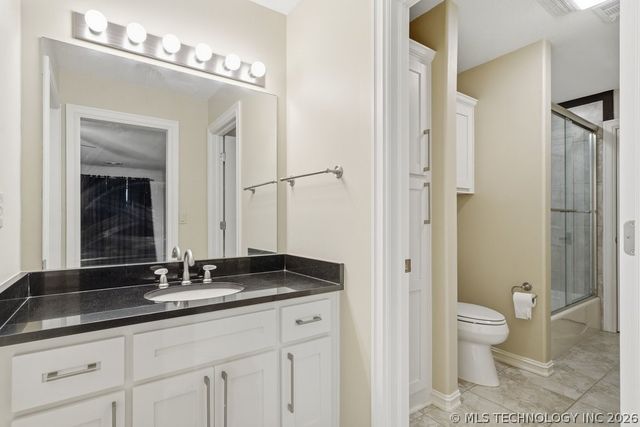 6304 W Utica Street, Broken Arrow, OK 74011