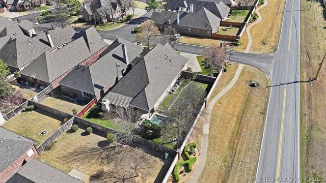 6304 W Utica Street, Broken Arrow, OK 74011