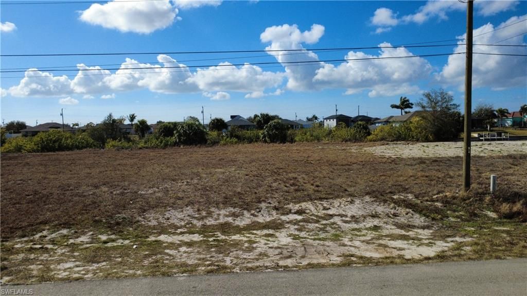 1016 NW 12 AVE, CAPE CORAL, FL 33993 — photo 4