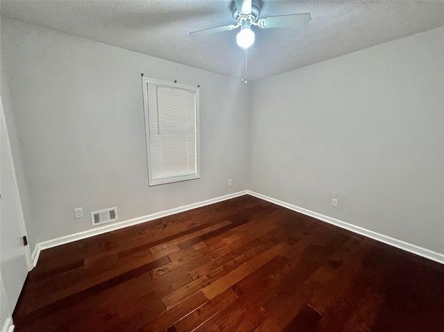 3521 Birchwood Trail, Snellville, GA 30078