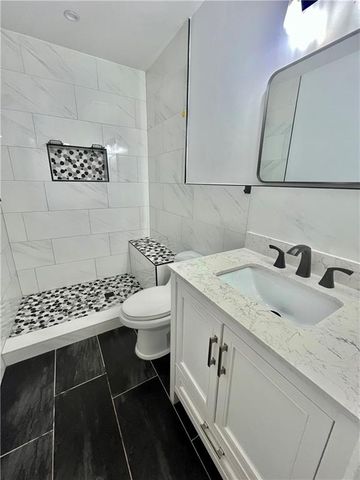 3521 Birchwood Trail, Snellville, GA 30078