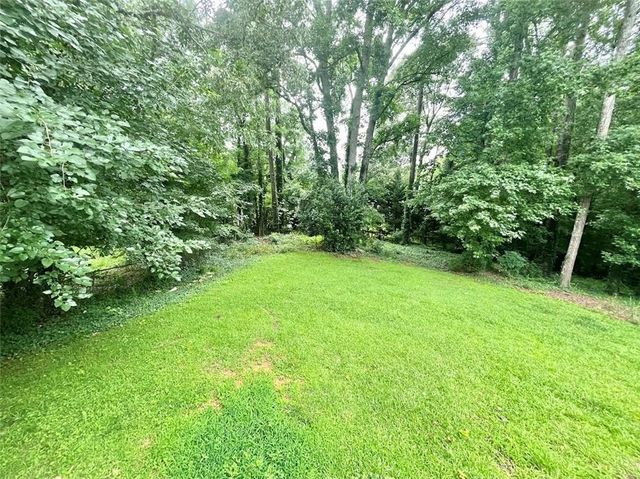 3521 Birchwood Trail, Snellville, GA 30078