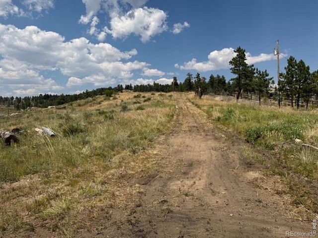 865 Redstone Drive, Bellvue, CO 80512
