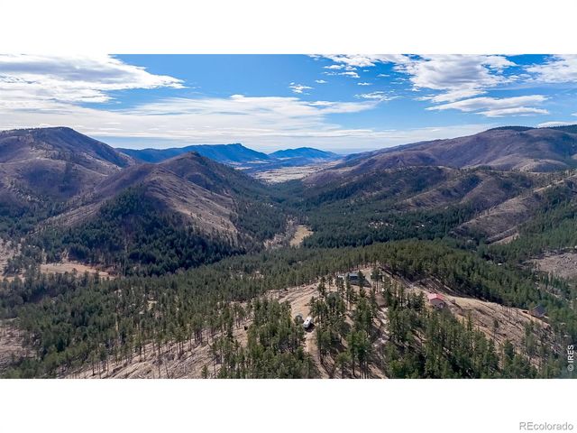 865 Redstone Drive, Bellvue, CO 80512