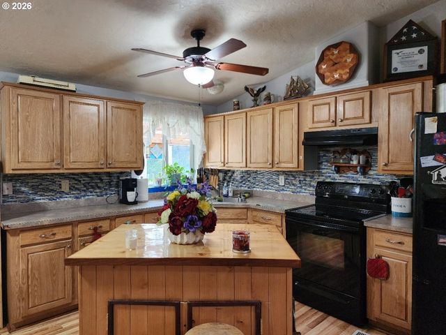 42819 KREIGER Ln, Port Orford, OR 97465