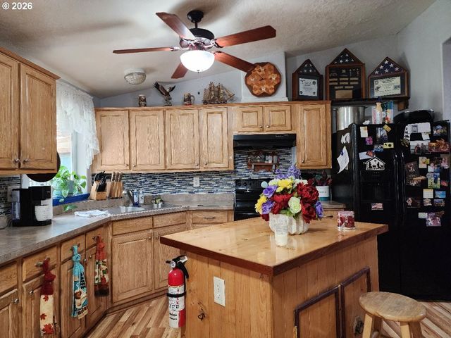 42819 KREIGER Ln, Port Orford, OR 97465