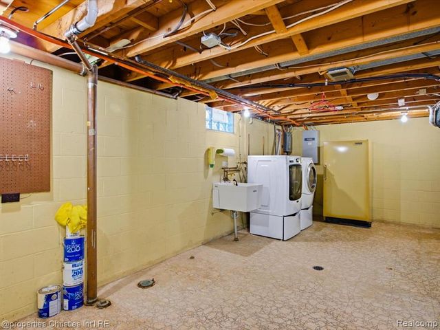 3541 Shenandoah Avenue, Port Huron, MI 48060