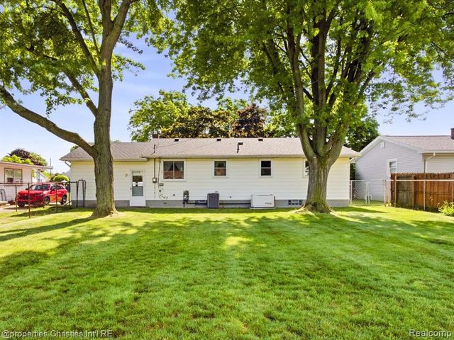 3541 Shenandoah Avenue, Port Huron, MI 48060