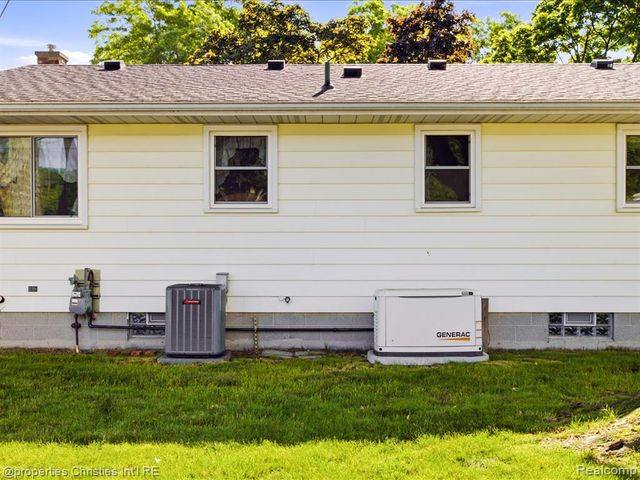 3541 Shenandoah Avenue, Port Huron, MI 48060