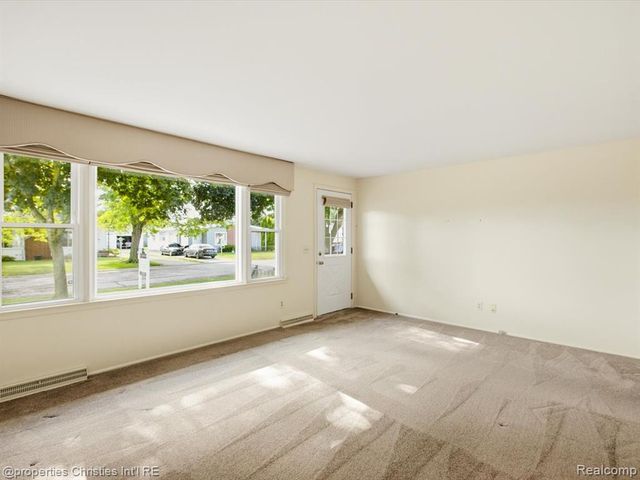 3541 Shenandoah Avenue, Port Huron, MI 48060
