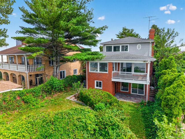 149-37 Powells Cove Boulevard, Whitestone, NY 11357