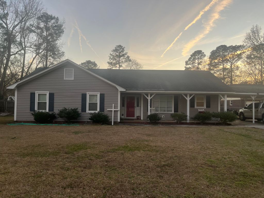 1304 Fairlawn Drive, Sumter, SC 29154