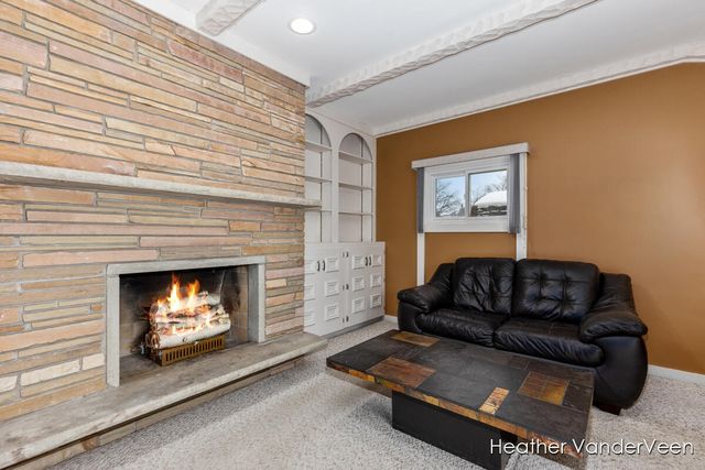 7951 Engelhurst Court, Jenison, MI 49428