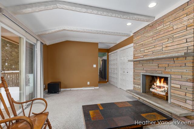 7951 Engelhurst Court, Jenison, MI 49428