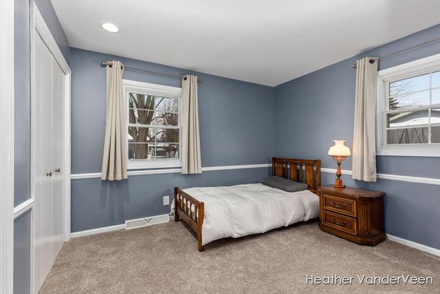 7951 Engelhurst Court, Jenison, MI 49428