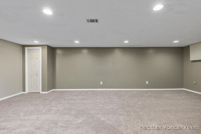 7951 Engelhurst Court, Jenison, MI 49428