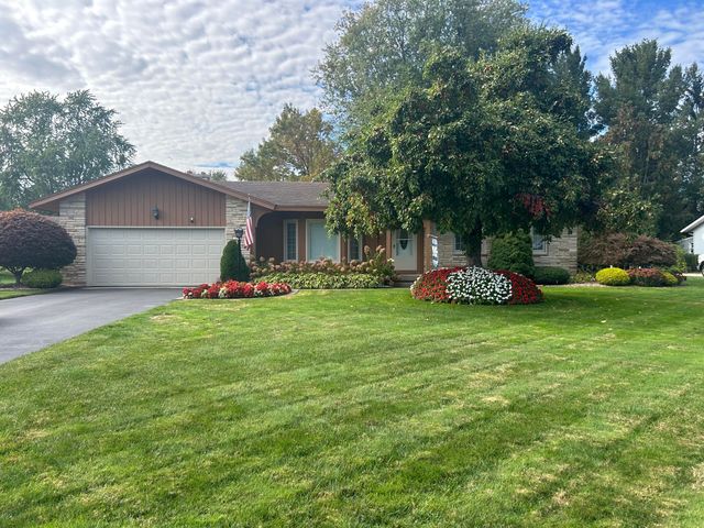 7951 Engelhurst Court, Jenison, MI 49428