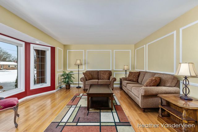 7951 Engelhurst Court, Jenison, MI 49428