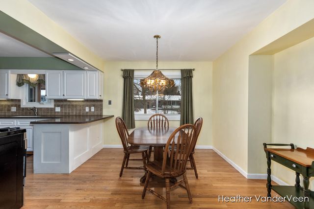 7951 Engelhurst Court, Jenison, MI 49428