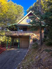 629 Chateau, Crestline, CA 92325