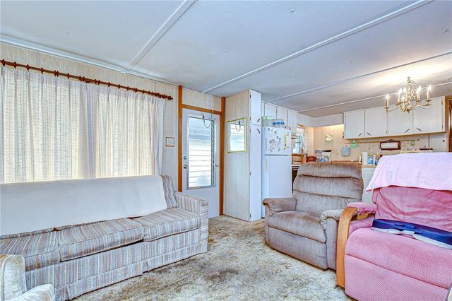 37427 HAMMOND DRIVE, Zephyrhills, FL 33541