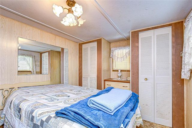 37427 HAMMOND DRIVE, Zephyrhills, FL 33541