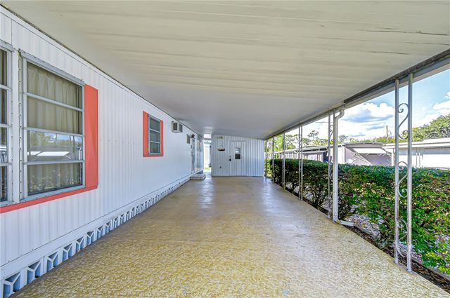 37427 HAMMOND DRIVE, Zephyrhills, FL 33541