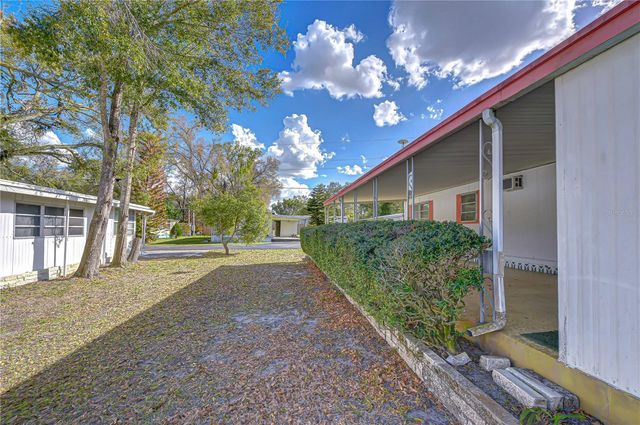 37427 HAMMOND DRIVE, Zephyrhills, FL 33541
