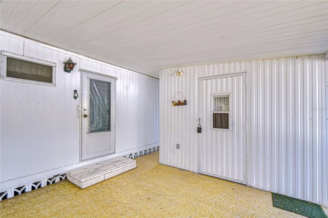 37427 HAMMOND DRIVE, Zephyrhills, FL 33541