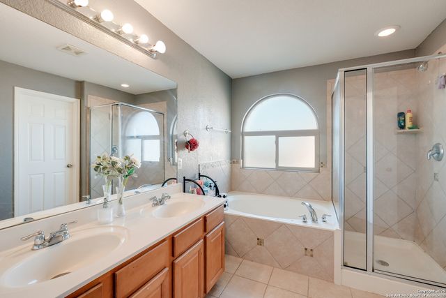 6927 Macaway, San Antonio, TX 78244