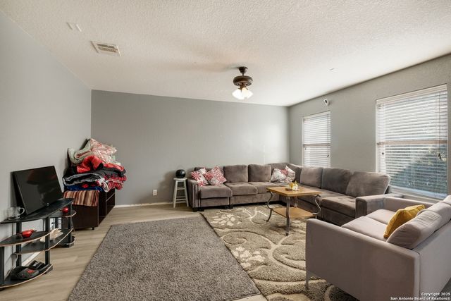 6927 Macaway, San Antonio, TX 78244