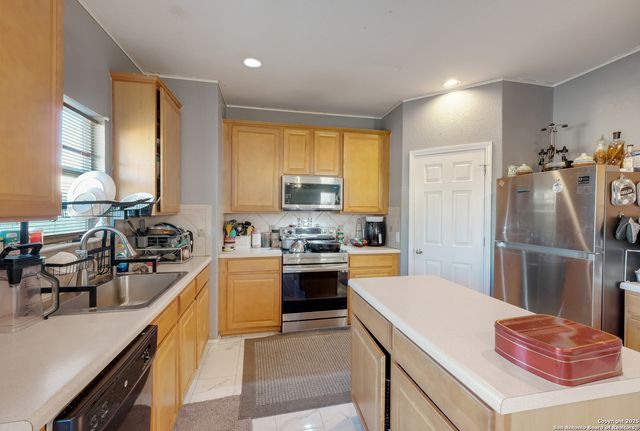 6927 Macaway, San Antonio, TX 78244