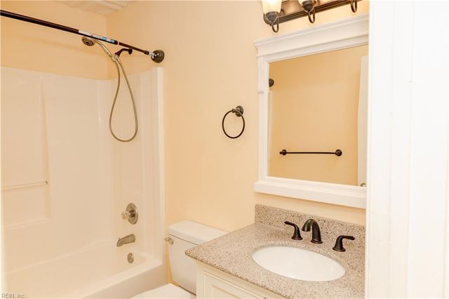 40 Angelia WAY, Hampton, VA 23663