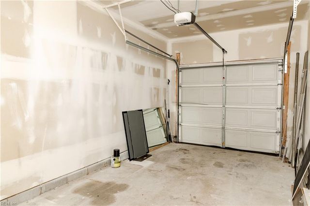 40 Angelia WAY, Hampton, VA 23663