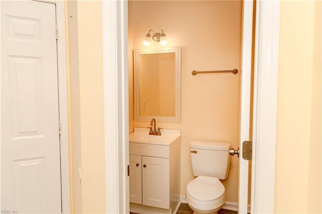 40 Angelia WAY, Hampton, VA 23663