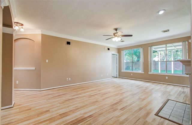 4731 Silverlake Drive, Sugar Land, TX 77479