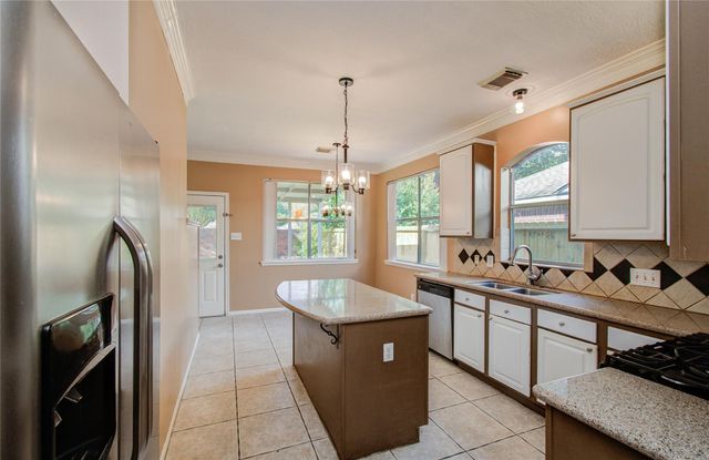 4731 Silverlake Drive, Sugar Land, TX 77479