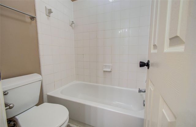 4731 Silverlake Drive, Sugar Land, TX 77479